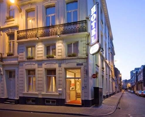 Zoom Hotel