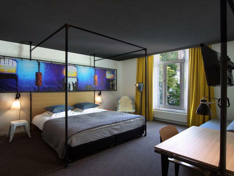 Zoom Hotel 4*